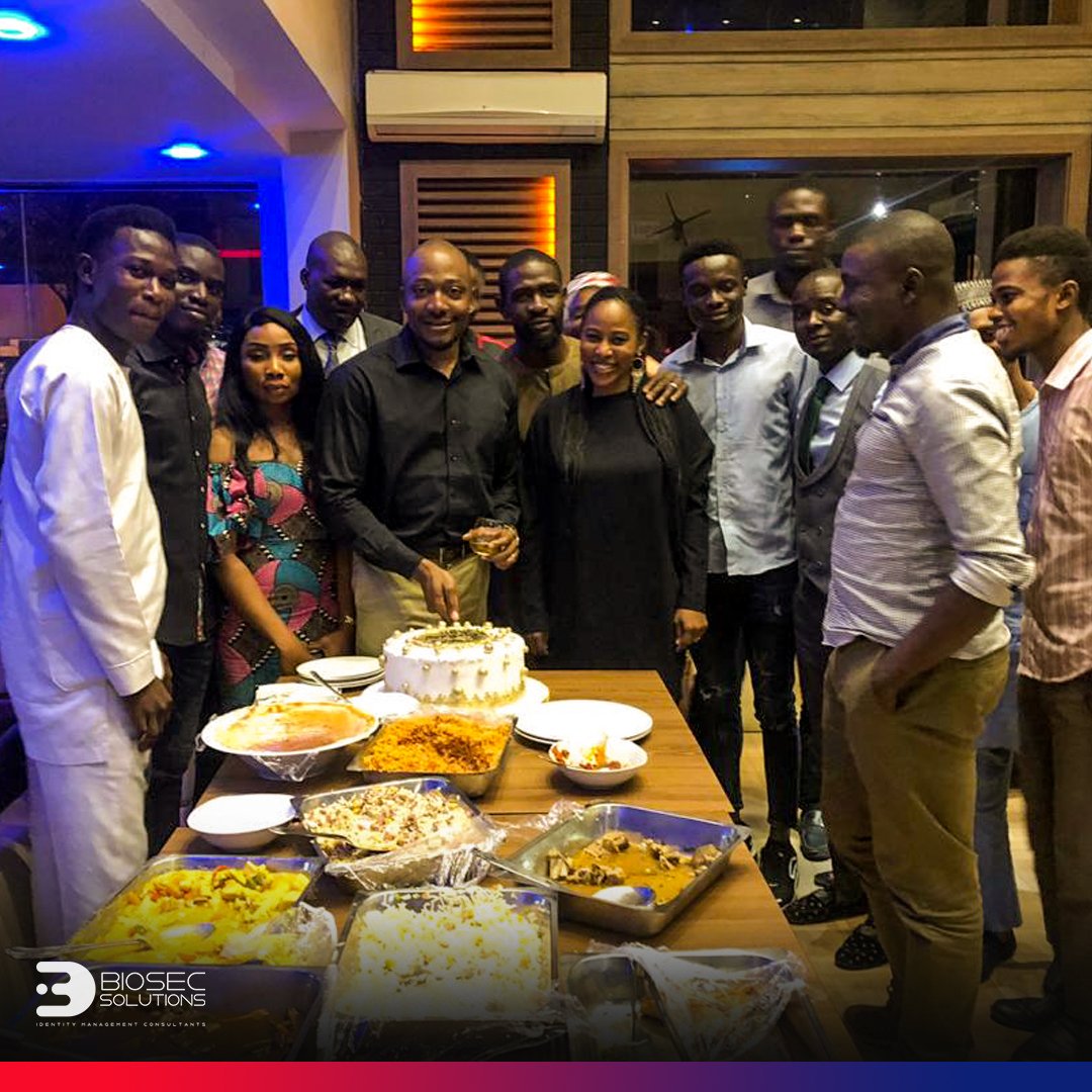 biosecofficial's tweet photo. Throwback to the birthday party of our esteemed leader, Dr. Agu Osoka. 😊😊😁

Stay blessed, Sir. 😊
.
.
.
.
.
#biosecsolutions #InventingTheFuture #reset #restaurant #abuja #abujabirthdays #birthday #nigeria #nigeriabirthday @ Reset Restaurant Wuse 2, Abuja. https://t.co/nA8XciAjjh