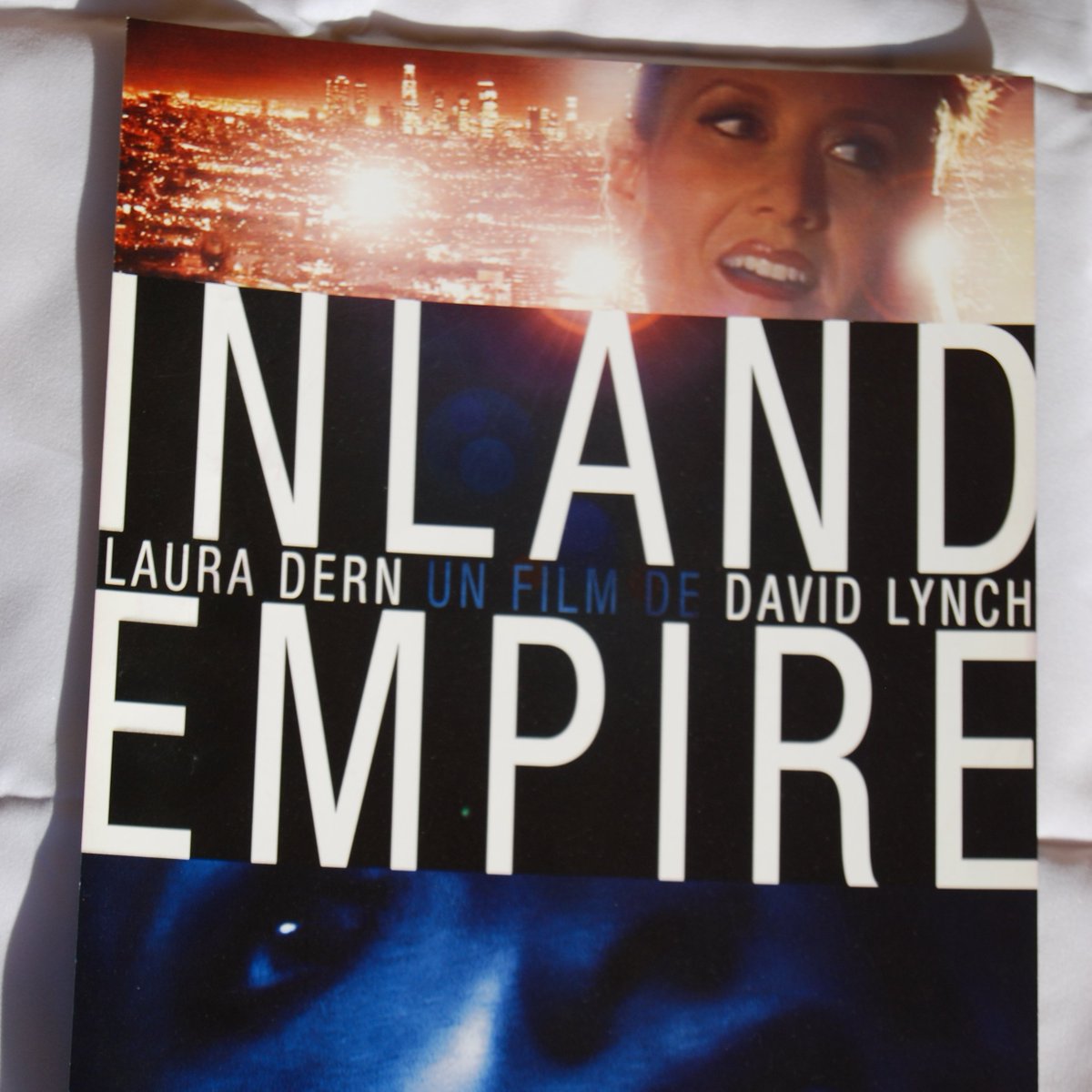 celuloideyco's tweet image. ¿No se os hizo interminable esta película?

#DavidLynch #celuloideyco #celuloide #zonaquintana #libreria