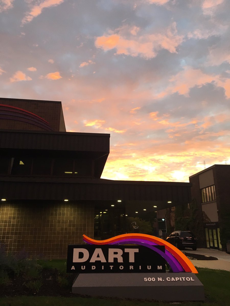 LisaMorganDU1's tweet photo. It’s going to be a BEAUTIFUL day at @LCCStars for the Student Summit on Diversity, Equity, &amp; Inclusion. 🙌 #lovelansing #duDEI https://t.co/uGjOu9r6rZ