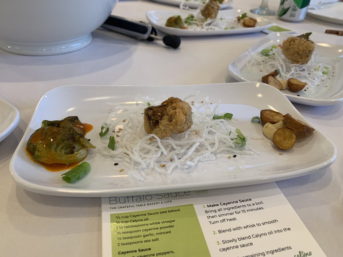 Roots_Journey's tweet photo. 7. Surprise yummy lunch! This week @Calyxt_Inc brought their Calyno High Oleic Soybean Oil into @MeredithCorp and I got the chance to sample.

Super cool to hear how gene edited soybeans grown here in the U.S. are being used. 🌱 https://t.co/5wiazB5ax1