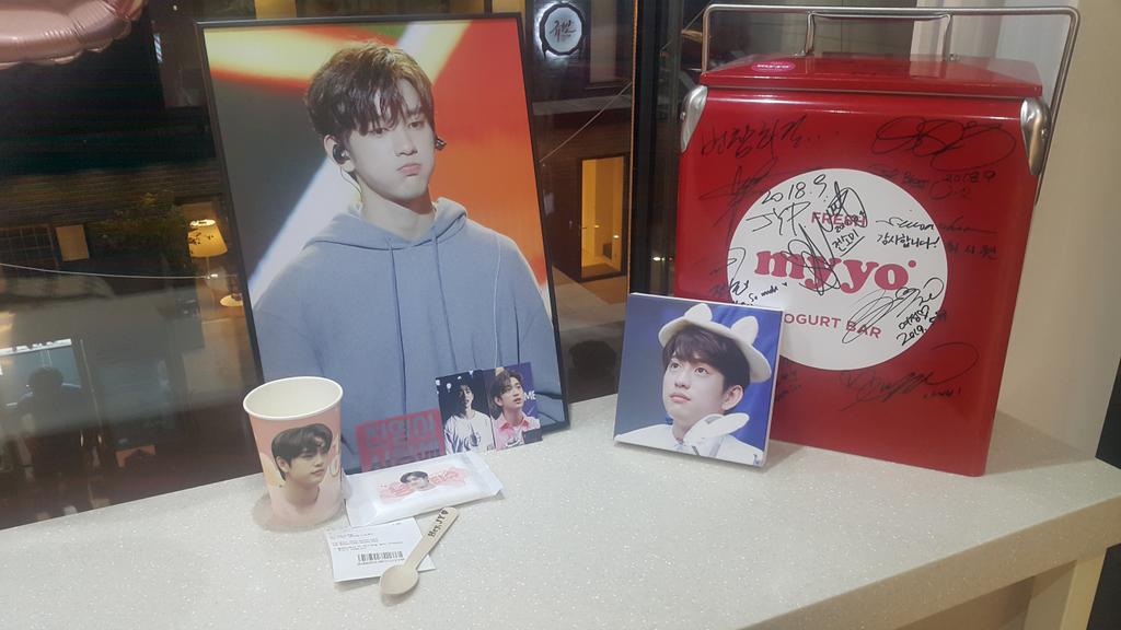 lover_young_Jh's tweet photo. #MYYO #압구정로데오 #진영생일 #GOT7 #진영  #진영아생일축하해 https://t.co/c9Btww5NCZ