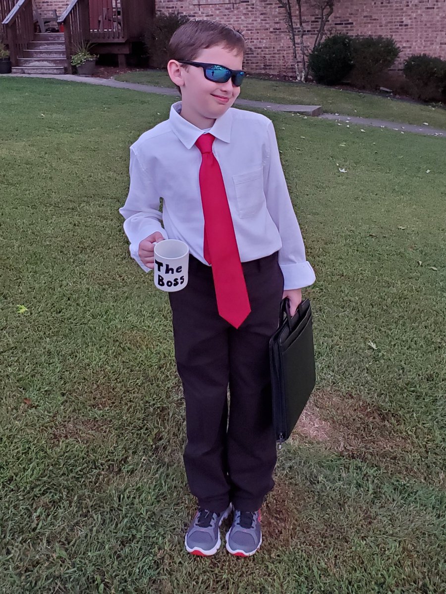 AngieAutry's tweet photo. Future's so bright...@KCS_Johnson #PoGWeek2019 https://t.co/Co3tcy8C9u