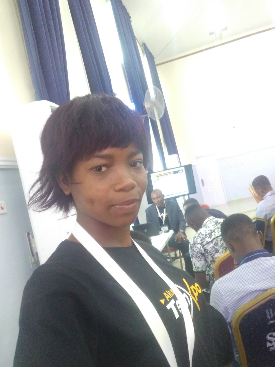 digitalflossie's tweet photo. "Hacktivist: these are people who hacks not because they want to steal but because they want to pass a message "
#Akuretechexpo
#Shokennysolution
#cybersecurity_class https://t.co/hyZlVvaPf9