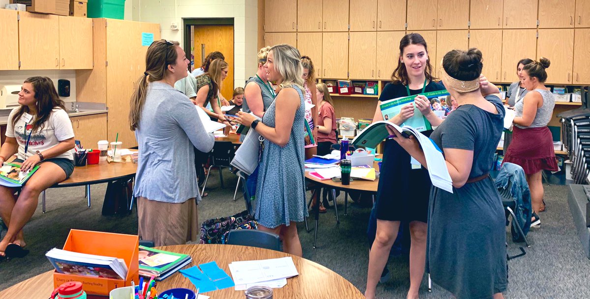 New teachers from our area learning together with an overview of the materials, structures, and methods of effective workshop instruction. It was an amazing day spent outgrowing ourselves! #tcrwp <a href="/Sara_TePastte/">Sara</a>
