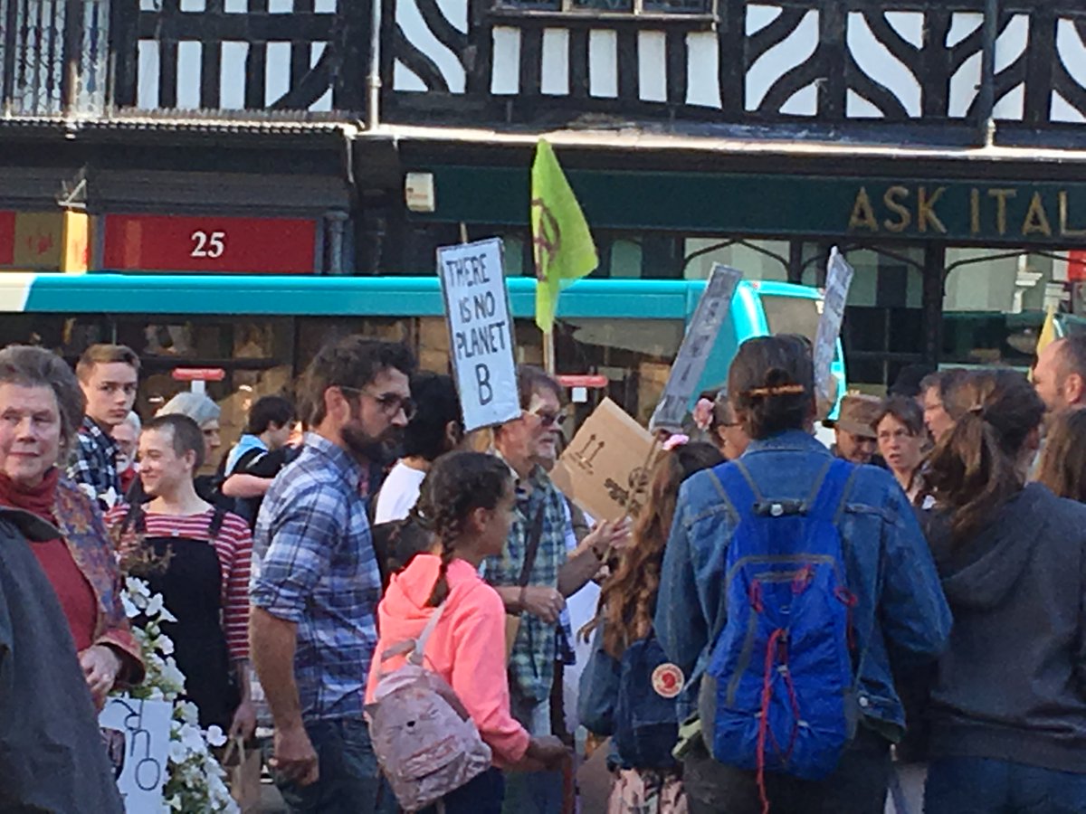 jenhawkins's tweet image. Sharing some hope from Shrewsbury #climatestrike #prochange #NoPlanetB #ClimateStrike