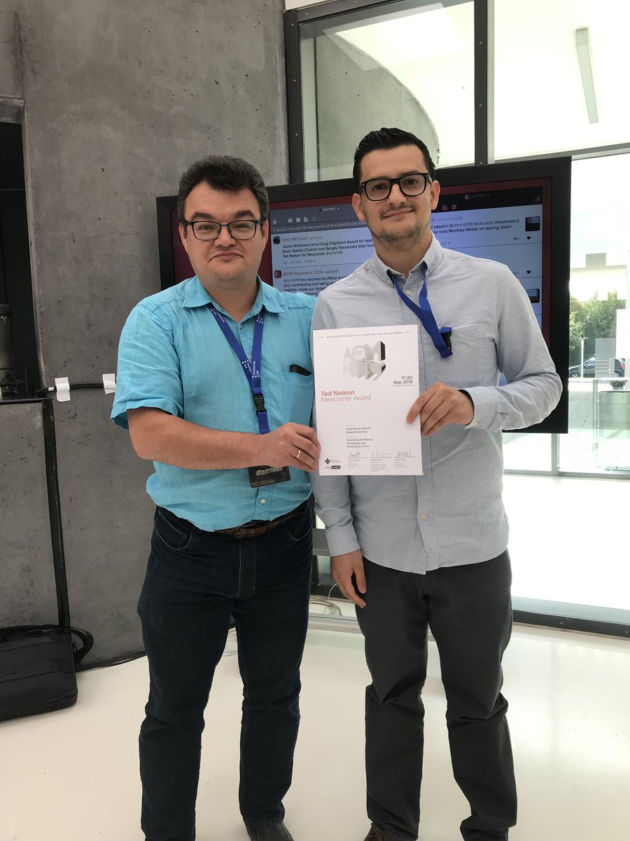 Our paper with @isaacalpizar „Expanding the Web of knowledge: one textbooks at a time“ has won the <a href="/ACMHT/">ACM Hypertext 2025</a> Ted Nelson Newcomer Award :)