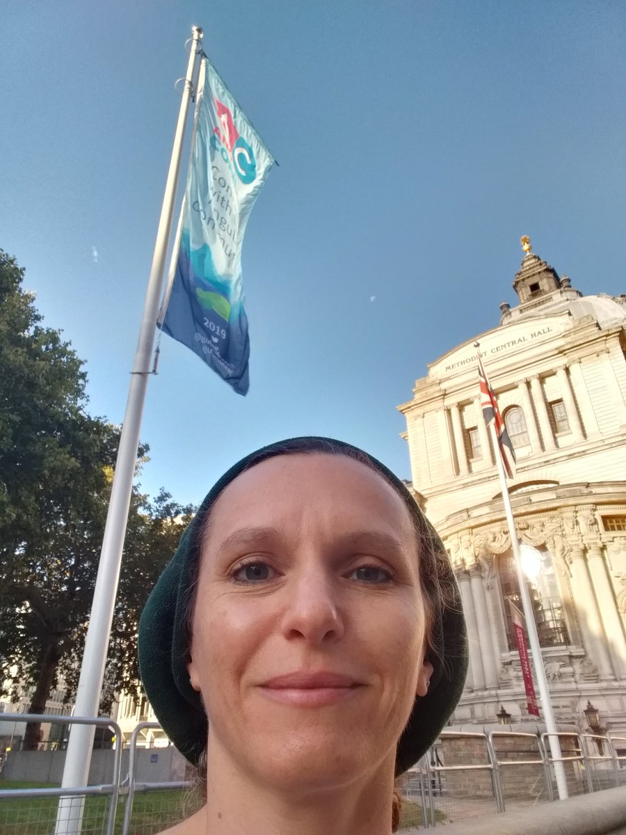 ng_KateA's tweet photo. All set for Day 2 of @AngularConnect https://t.co/Uops3JBjhP