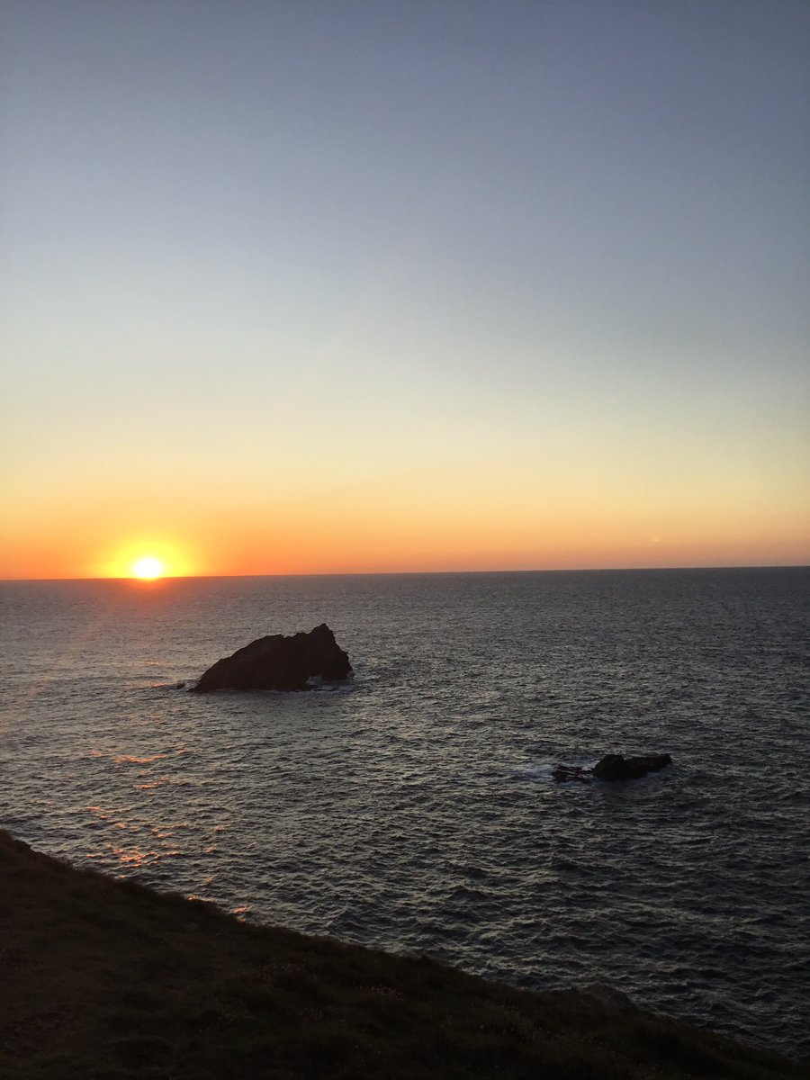 Talasey_Jack's tweet image. Beautiful evening away in Cornwall! #talasey #naturalpaving #porth #cornwall