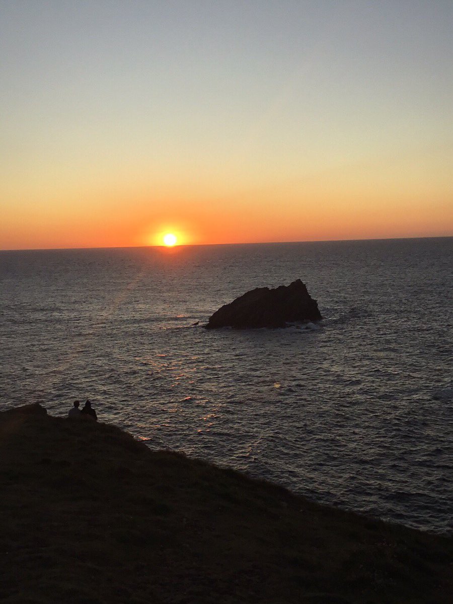 Talasey_Jack's tweet image. Beautiful evening away in Cornwall! #talasey #naturalpaving #porth #cornwall