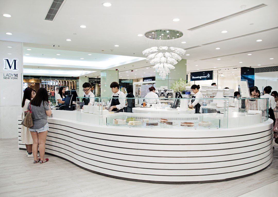 NewYorkAktuell's tweet image. Angestellter stiehlt Kuchen im Wert von $90.000 von angesagter Luxuskonditorei

#LadyM Confections ist eine der angesagtesten Luxuskonditoreien in #NewYorks und mittlerweile sogar der Welt...
newyorkaktuell.nyc/angestellrer-s…