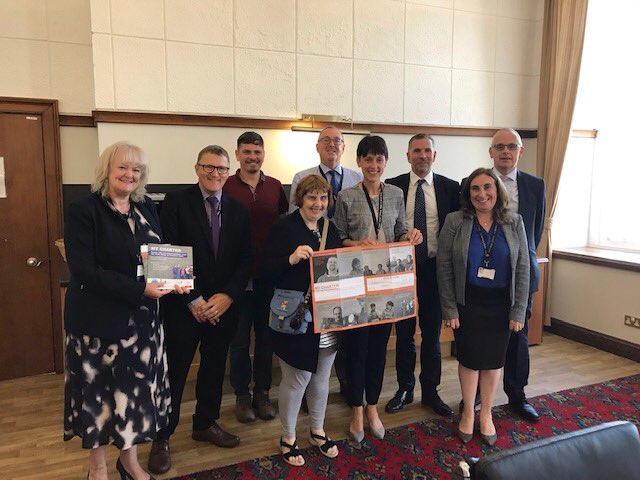 Carmarthenshire Management Team sign the Charter and will cascade through departments! #SupportTheCharter <a href="/CarmsPF/">CarmsPF</a> <a href="/CarmsCouncil/">Cyngor Sir Gâr</a>