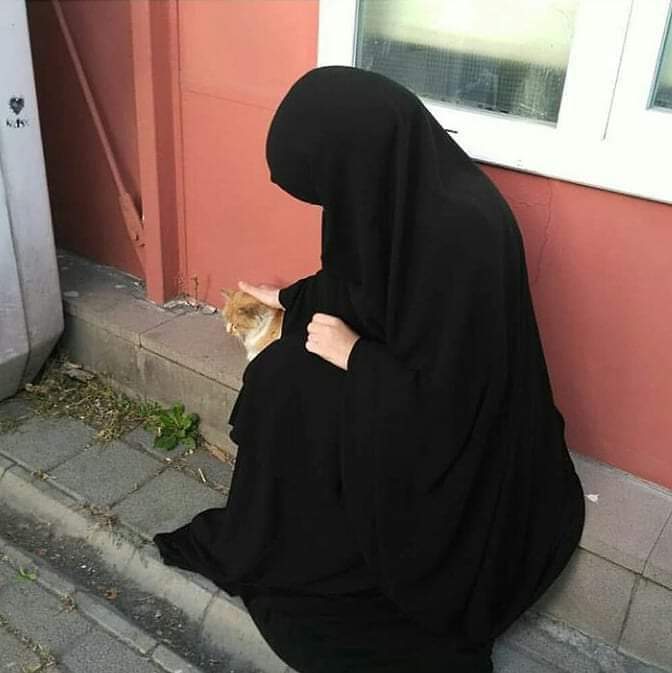 جمعة مباركة اخواتي