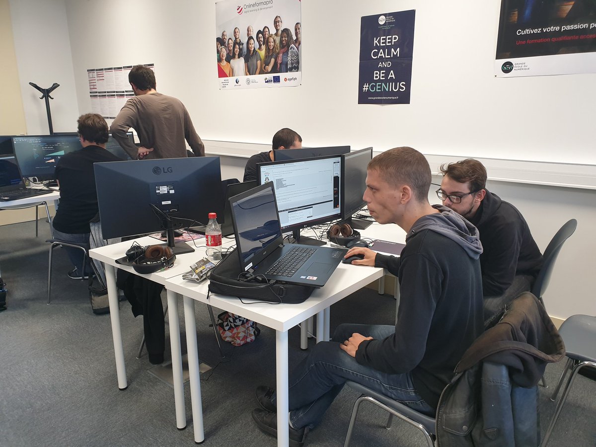 Access Code School tweet media