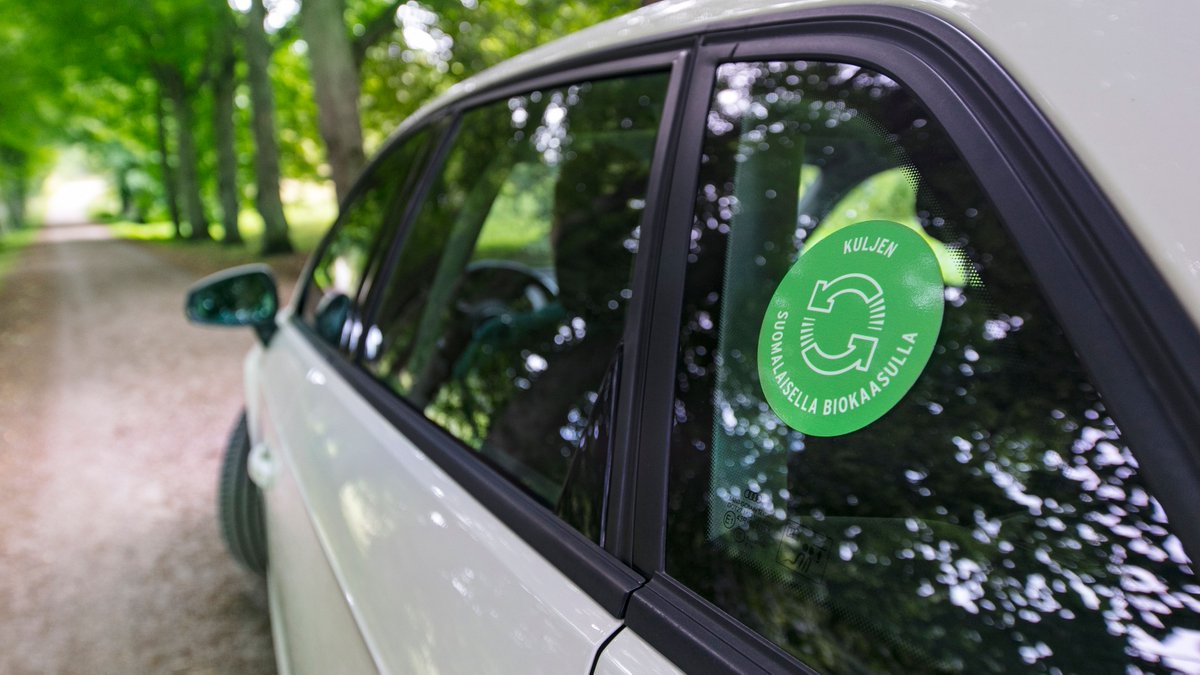 Responsible actions start from small everyday decisions. Renewable #biogas is a low-emission fuel choice, as the need for mobility will not be reduced in the future. Let's build a cleaner tomorrow together. 🌍 #zeroemissionsday #cleanertomorrow #together