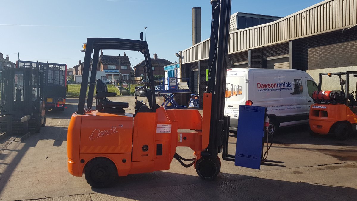 Our fleet of material handling equipment is dedicated to supporting customers across the UK with a service that is both focused and flexible. 

Our mission is to “redefine service excellence” and we constantly strive to deliver the highest quality equipment!