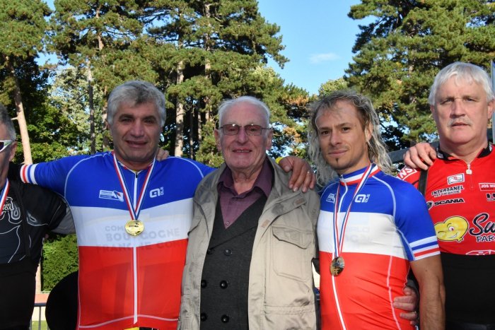 Jean Court, ancien commissaire international UCI, nous a quitté. Homme de conviction, il a soutenu le demi-fond en France avec un investissement et une persévérance sans faille. La FFC et son Président Michel Callot adressent à sa famille et à ses amis leurs sincères condoléances