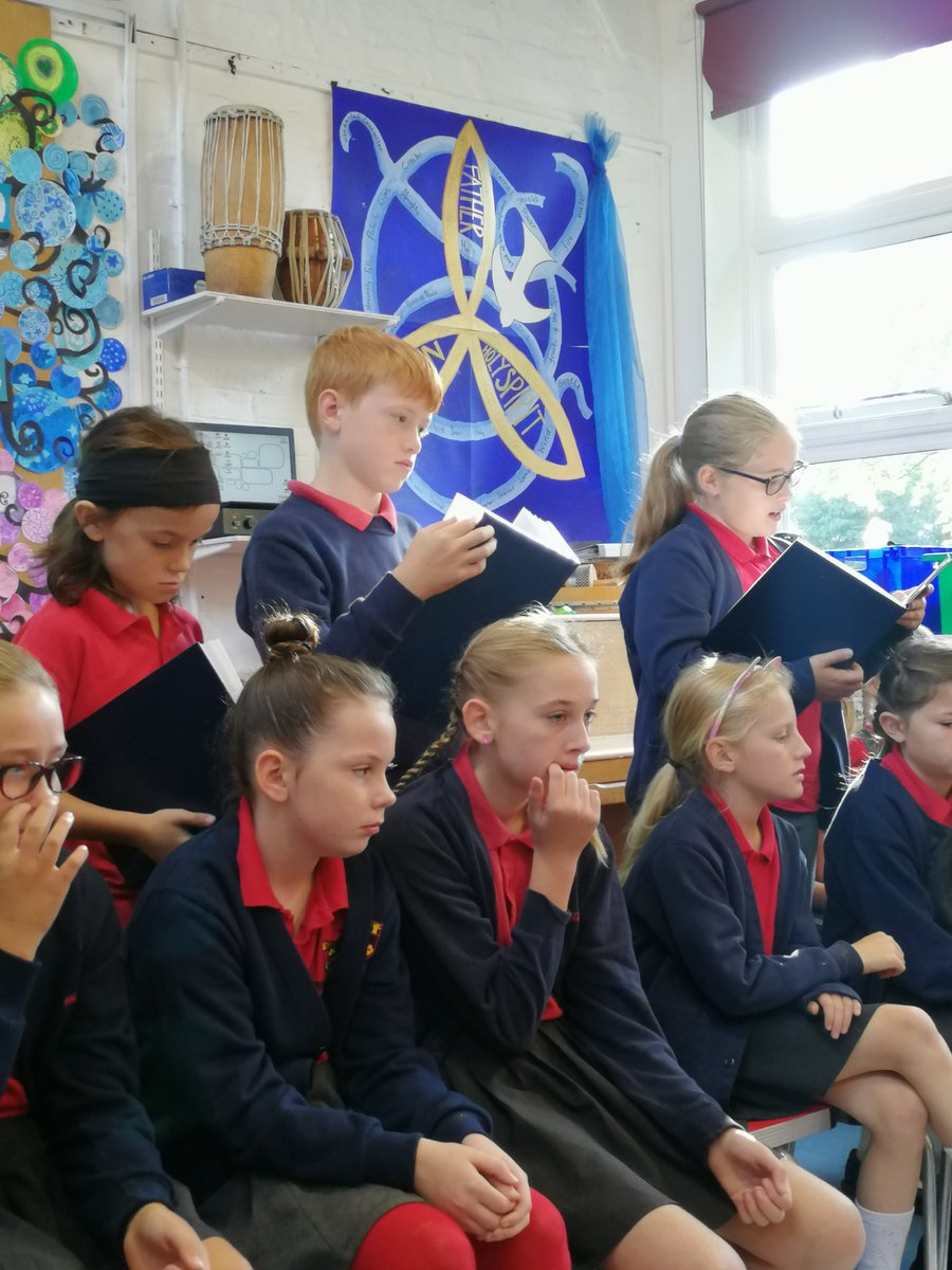 GreatBudworthps's tweet photo. Class 4's Sharing Assembly! 📚 #classfour #ks2 #literacy #waysofthewolf #learning https://t.co/u0anEEqZrJ