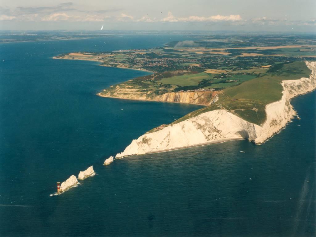 IOWarchaeology's tweet photo. On @iowday tomorrow we are celebrating the islandβs wonderful archaeology, historic environment and heritage with an hourly tweet throughout the day #toomuchtochoosefrom
@IsleofWightNT @WightAONB @HistoricEngland @HE_SouthEast
#isleofwightday #IsleofWight #archaeology #heritage https://t.co/w17RGOw3N8
