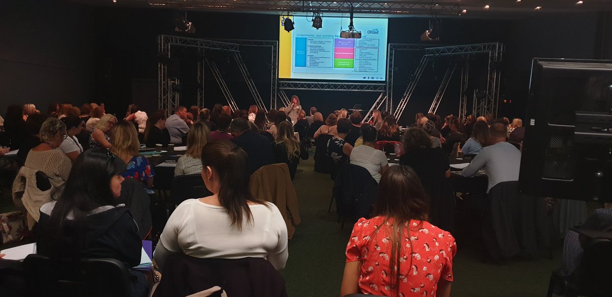 WIGANLEyEP's tweet photo. We are so excited to welcome back Ruth Swailes! Who is delivering at today's Early Years Headteacher Breakfast Briefing! Another great turn out from our Headteachers and teachers 💙💚 #WiganEarlyYears #EarlyYears #Ofsted #EarlyLearningGoal @james_jmw @ejclnr @SwailesRuth https://t.co/P5PZrtcqFu