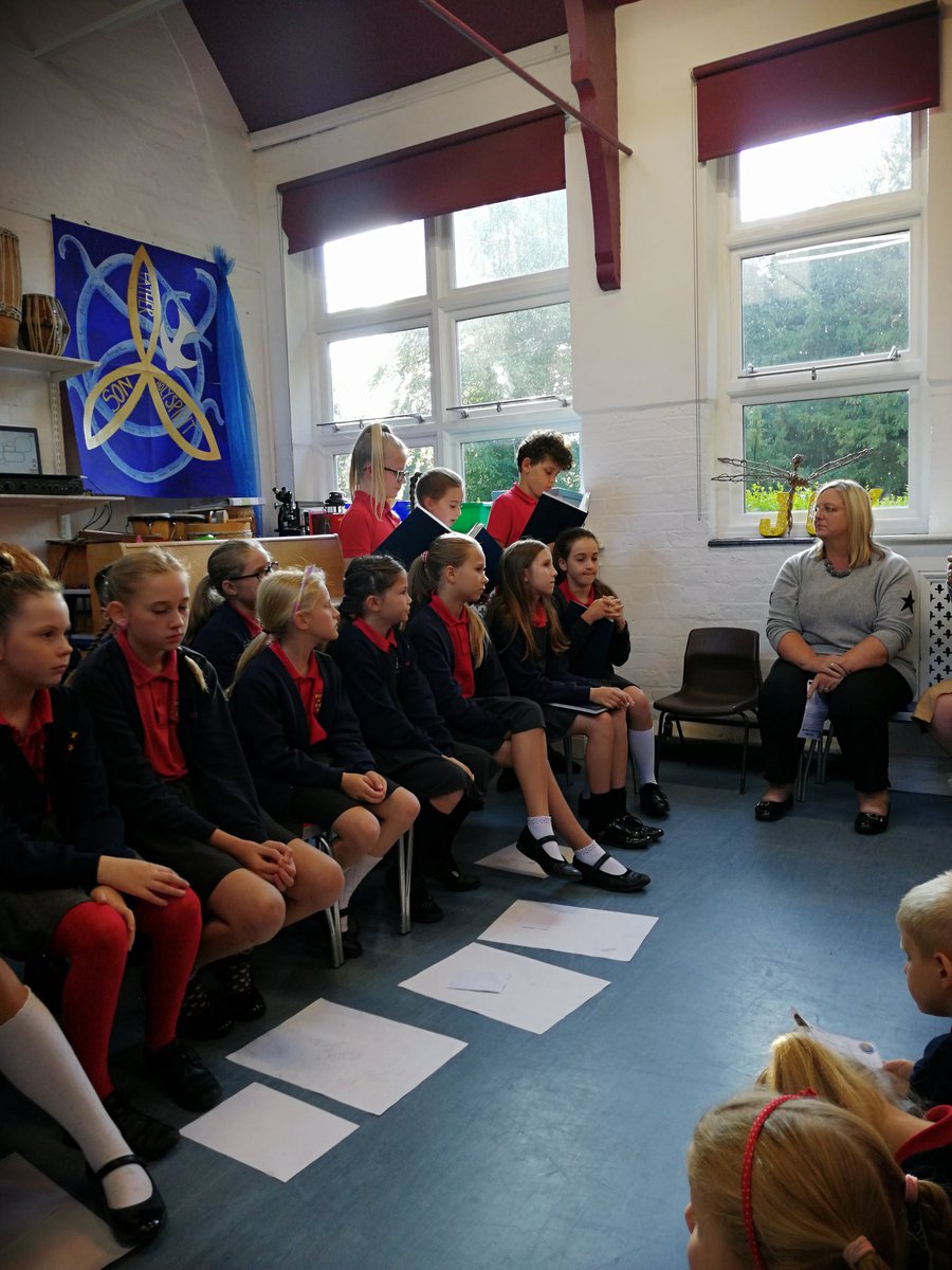 GreatBudworthps's tweet photo. Class 4's Sharing Assembly! 📚 #classfour #ks2 #literacy #waysofthewolf #learning https://t.co/u0anEEqZrJ