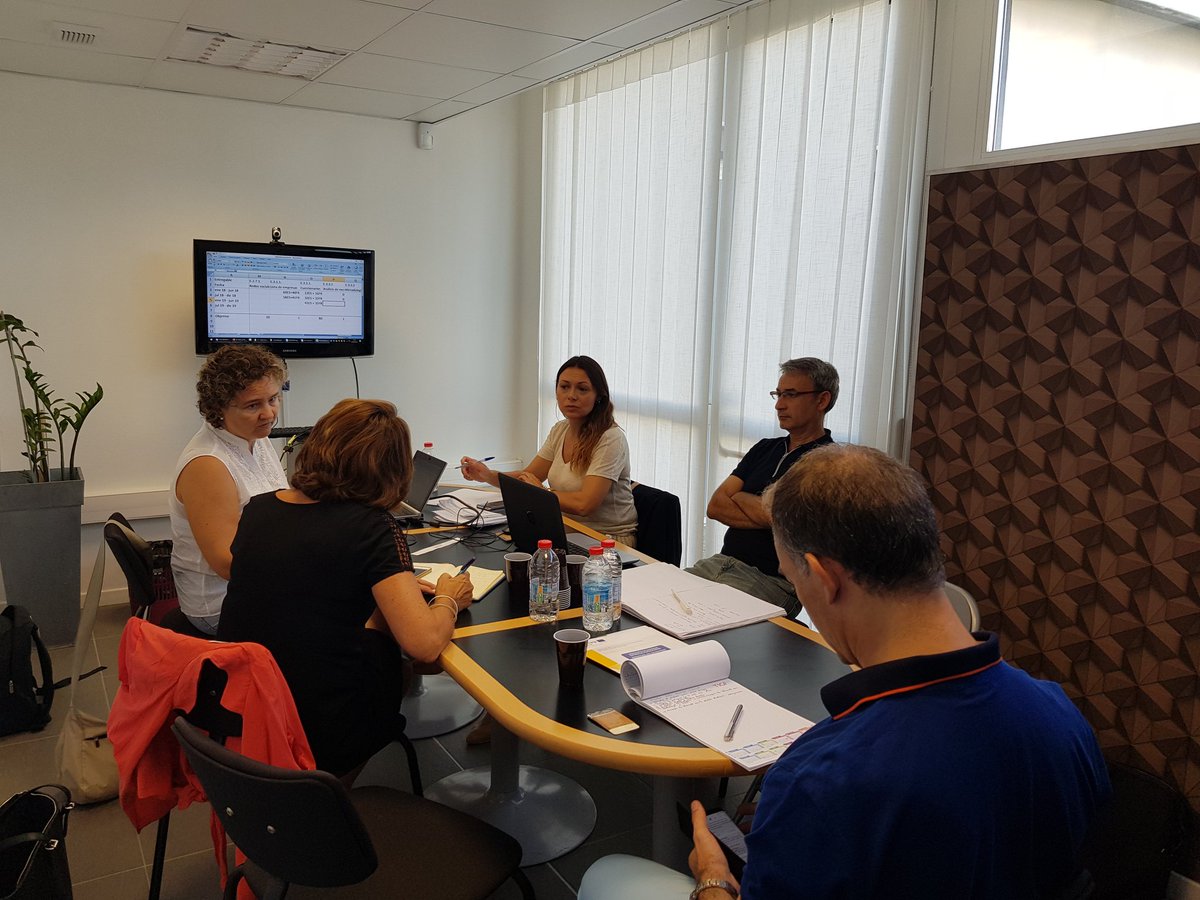 CrescendoTarbes's tweet photo. Réunion de suivi à #Tarbes avec nos partenaires espagnols @ITAINNOVA et @CEEIARAGON du projet @AceleUp : définition de la méthodologie d'accélération
#AceleStartups #Interreg #POCTEFA #startup #startups https://t.co/5OsUHBO8Ra