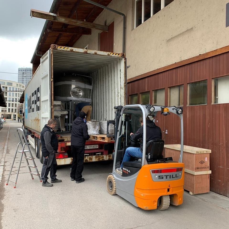 JinanRainbow's tweet photo. Congratulations to our customers

We are so happy for you

Cheers🍻🍻

#brewery #beerequipment https://t.co/9zRYhf8pbu