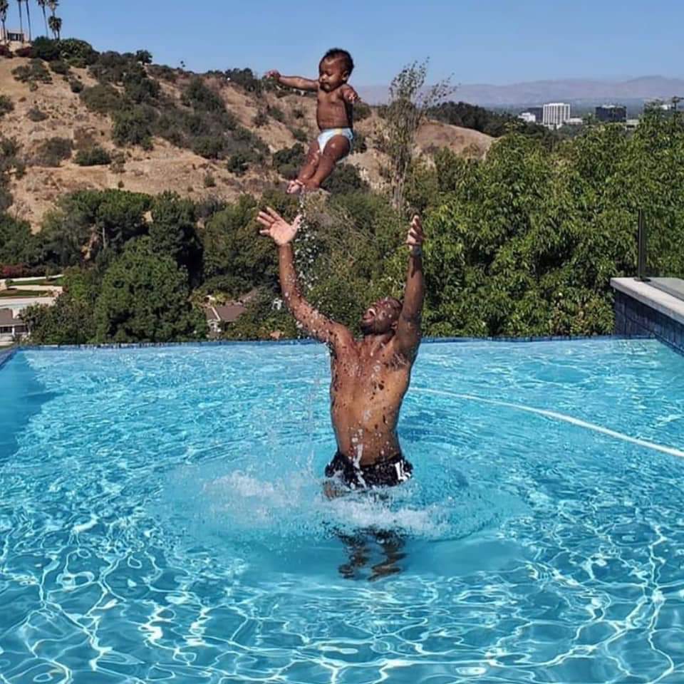 I don't fancy colors of the face, I'm always attracted to colors of the brain.
❤❤#Afrika