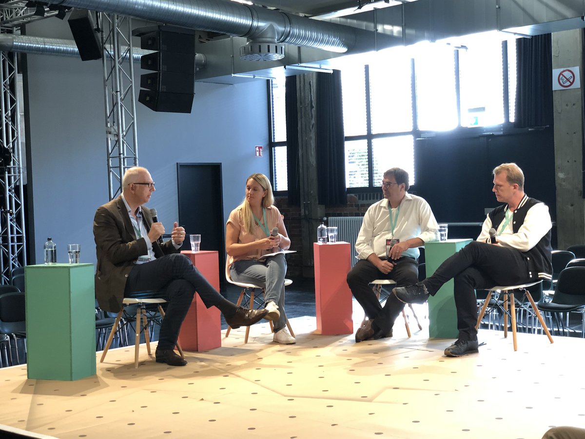 Julia Schönborn tweet media