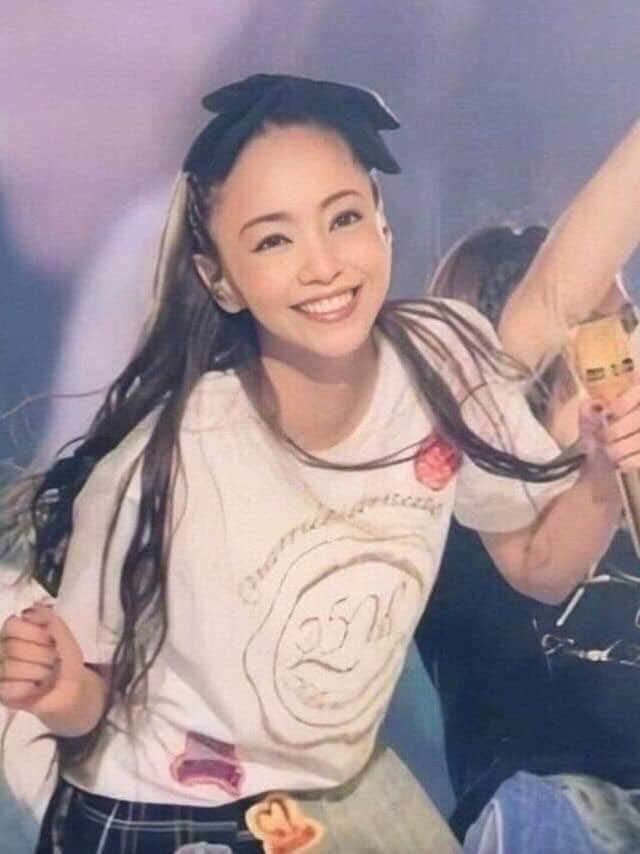 Happy Birthday Namie Amuro  