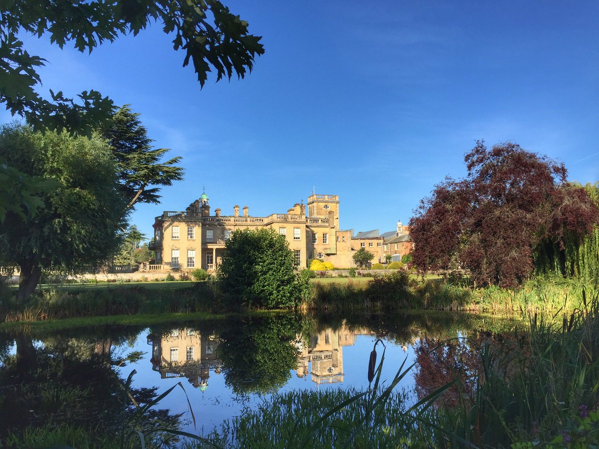 NTUWelcome2019's tweet photo. NTU City, Clifton and Brackenhurst campuses all looking glorious this morning ☀️ We’re here, we’re ready... come at us!! #HelloNTU https://t.co/9XAbopUAmm