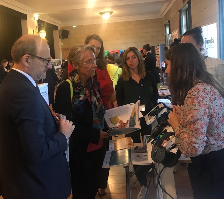 Merci à la ministre <a href="/Elisabeth_Borne/">Élisabeth BORNE</a> pour son engagement en faveur de l’@Agenda2030_FR des #ODD qui mobilise les 3000 collaborateurs du groupe <a href="/AFD_France/">Agence Française de #Développement (AFD) 🇫🇷 🇪🇺</a> avec <a href="/Proparco/">Proparco</a> et <a href="/expertisefrance/">Expertise France</a> « Nous sommes tous des pays en développement durable » #MondeEnCommun #2030Agenda #2030Now
