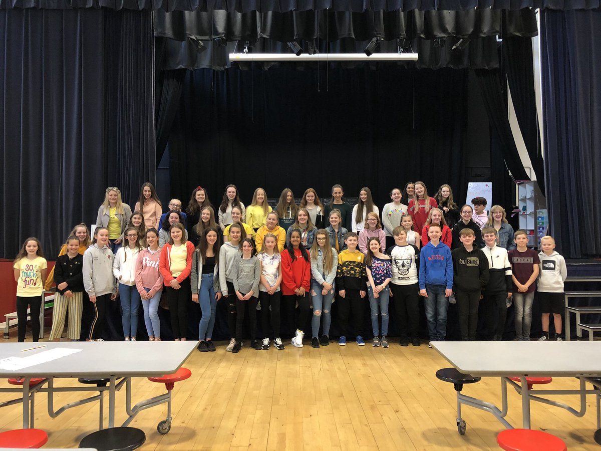 bhsjuniorleader's tweet photo. This morning the 2019 ~ 2020 Junior leadership captain received their badges!! Don’t they look fantastic!!  #rrsa #article29 https://t.co/xucczJrpZe