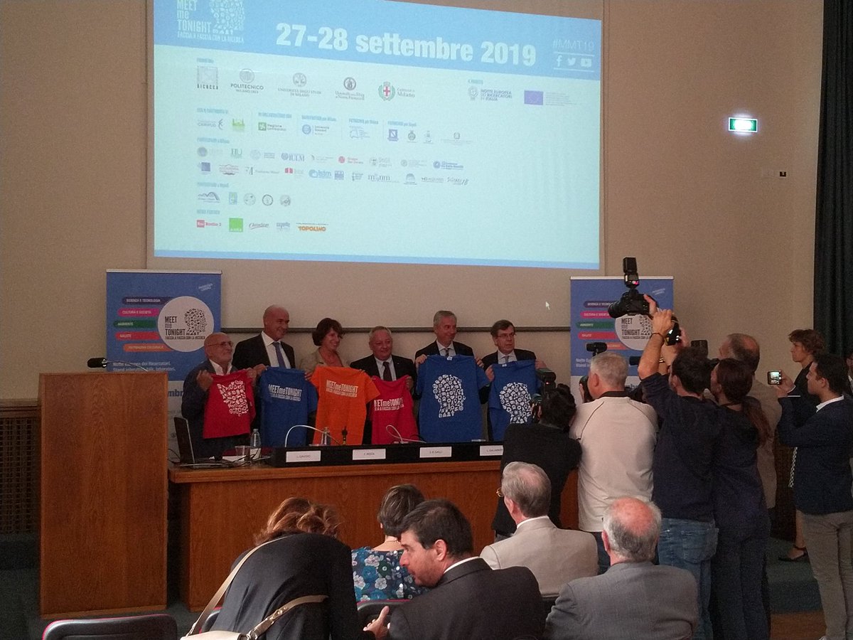 Presenting the #MMT19 fashion collection. Let's talk about science in style! @COMPASS_ERC @AerospacePoliMI