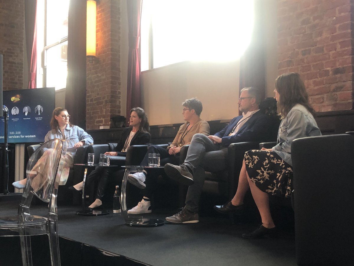 hartmut_giesen's tweet photo. #BEX18 diskutiert Financial services for women https://t.co/LuMeySLpkf