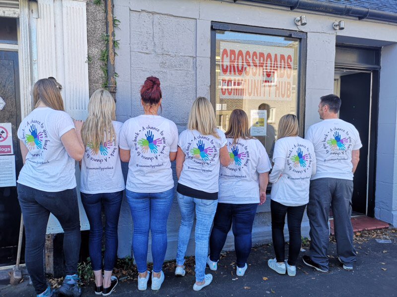 The Kilmarnock team ready to go supporting a fantastic local organisation, Crossroads Community Hub.  #communitygiveback <a href="/StartScotland/">StartScotland</a> <a href="/FedcapE/">Fedcap</a>