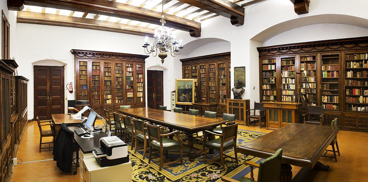 BiblioCatalunya's tweet photo. #RaconsBC La Sala Cervantina conté una magnífica biblioteca 📚 amb obres de Cervantes i estudis al voltant de l’escriptor, que l’industrial i bibliòfil Isidre Bonsoms va donar a la BC.
👉🏻 #BlogBC: https://t.co/tkkl3DdBF3
#raconsbarcelona https://t.co/OJZMhMxRKm