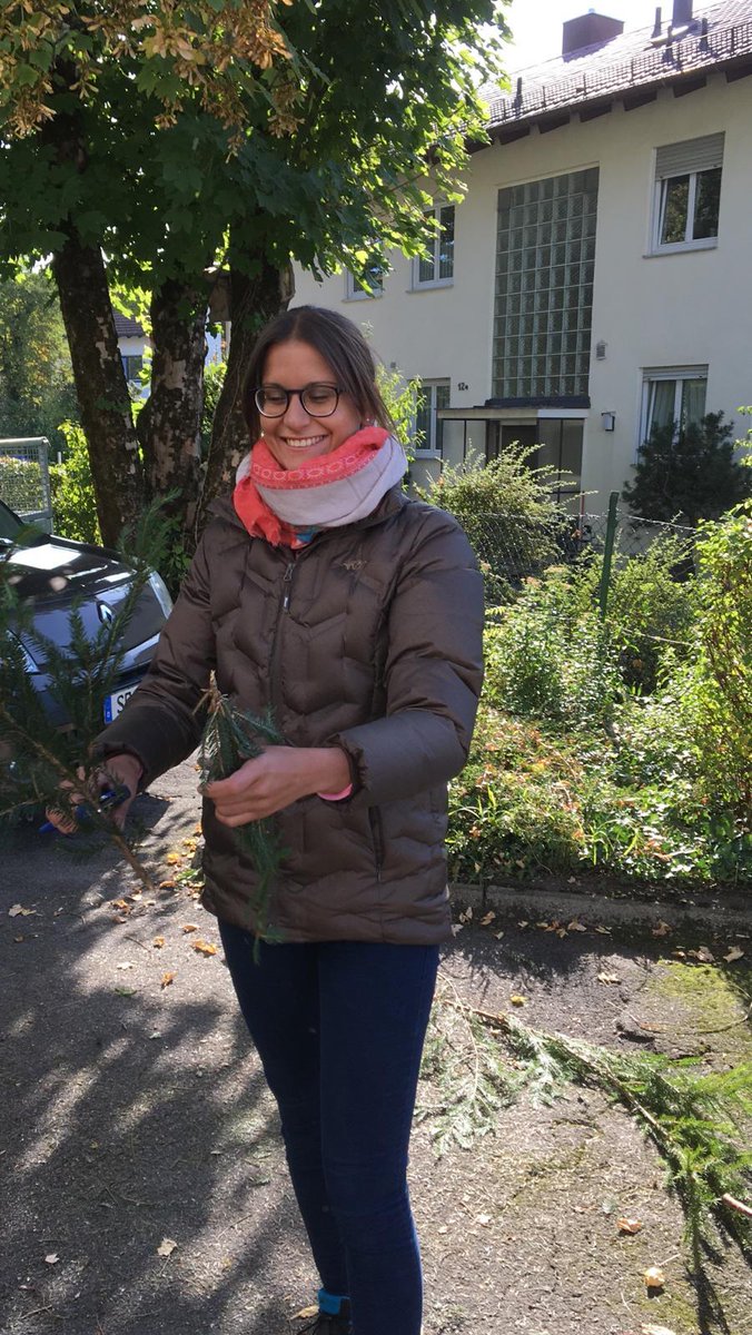 jagdverbandBJV's tweet image. Trachten- und Schützenzug 2019 mit den Bayerischen Jägern am 22.9.2019 ab 10 Uhr in München - die Vorbereitungen in der BJV-Geschaeftsstelle laufen.