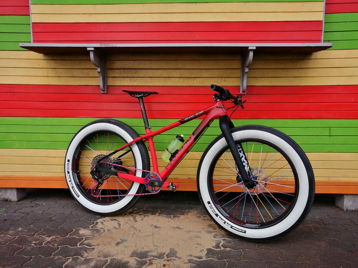 bujoee1's tweet photo. " L U C K Y D R A W F A T B I K E "
#maxtronfatbikes #maxtronracer #maxtroncarbon #hhh_my #hhhmyfatbikespecialist #fatlabcomponents #veetireco #sram #fatbike #fatbikemalaysia #fatbikeworld #gored #enjoylife #terengganu #fidlockbottle #wendwaxmalaysia #morphcomponents #morph https://t.co/StgzWUARSF