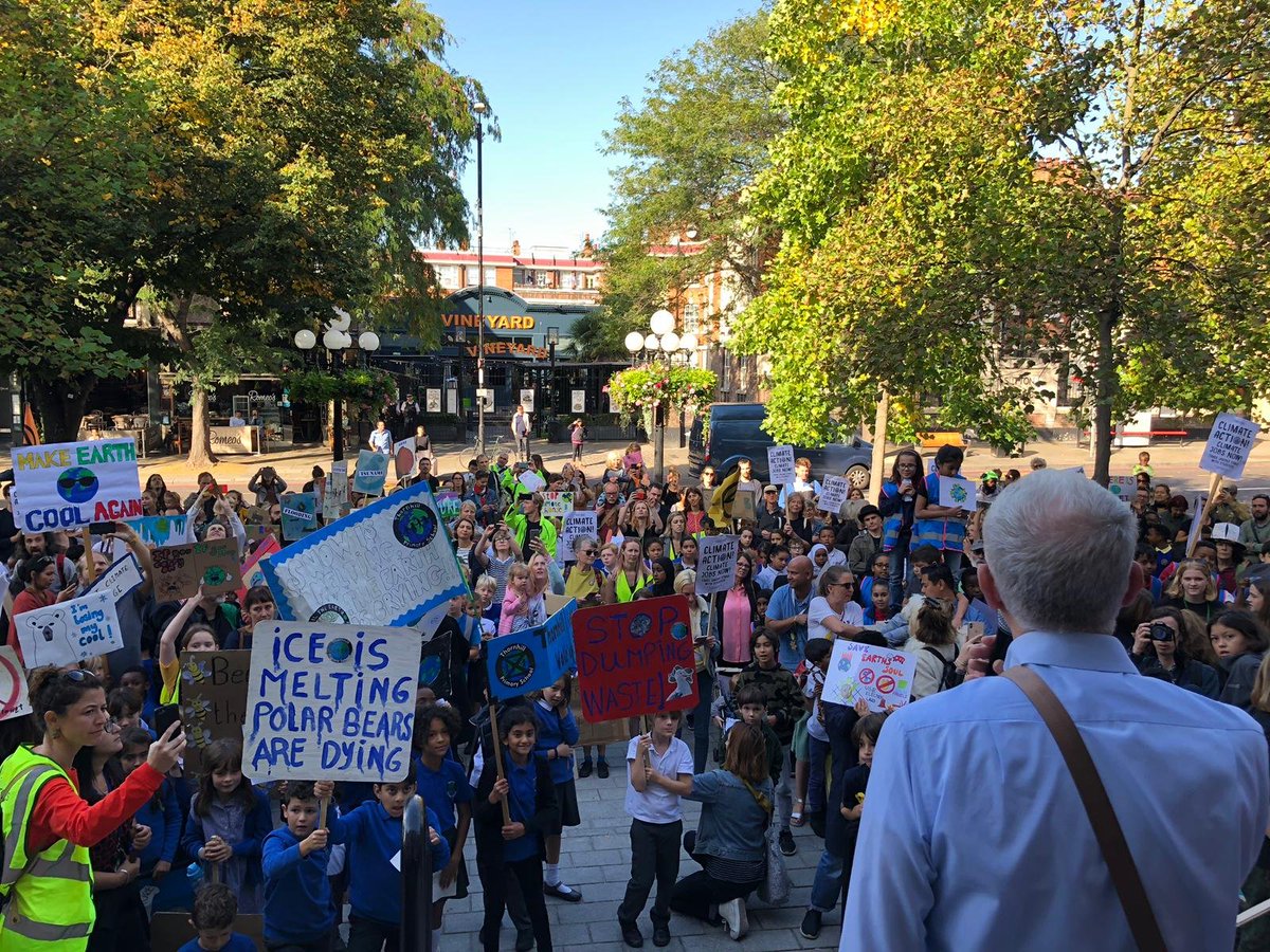 jeremycorbyn's tweet image. Young people here and across the world are making it impossible to ignore the environment and climate emergency.

This is the wonderful youth #ClimateStrike in my constituency - now I'm on my way to the main London demonstration.