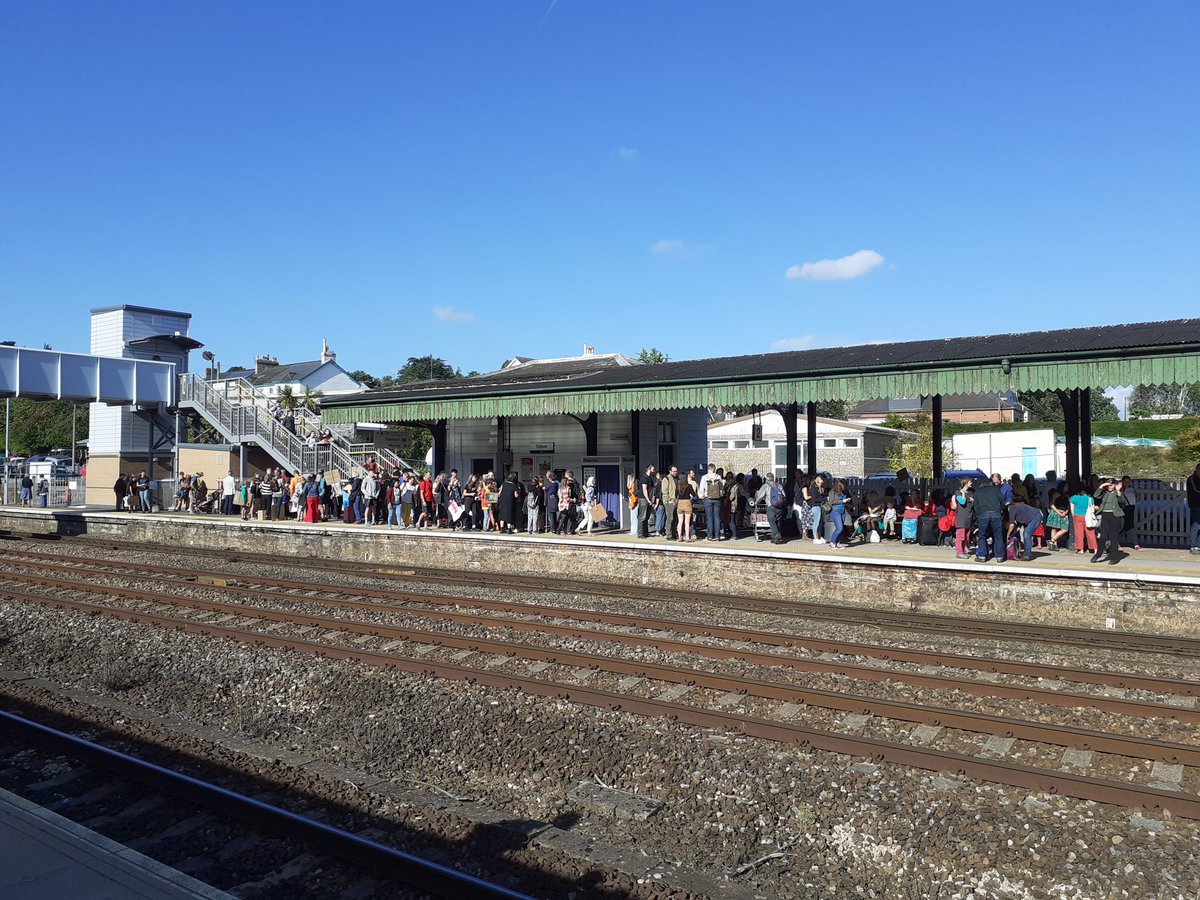 Totnes train station this morning  with people heading for #ClimateStrike. Amazing.  Fullest train I've ever been on.