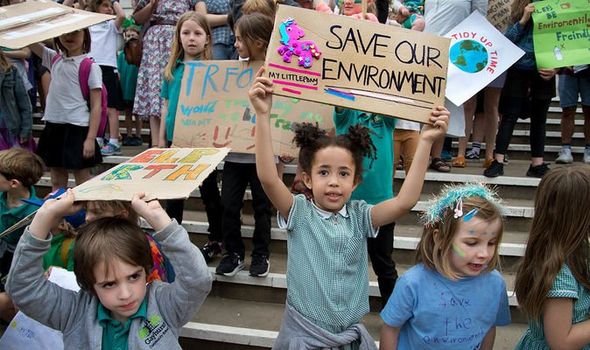 #Fridayfeeling You are never too small to make a difference. 
#schoolstrike4climate #climatestrike  #fridaysforfuture
