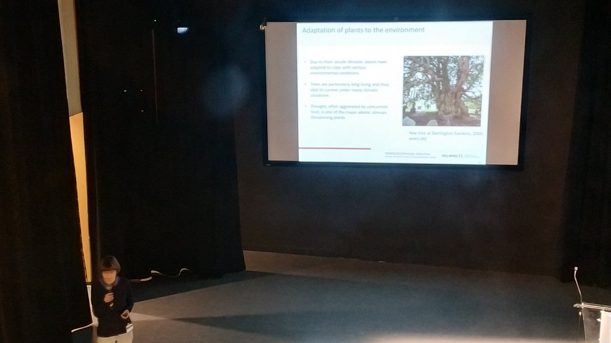integr_bioinfo's tweet photo. Next #ib2019 talk is by Elisabeth Georgii from @HMGU_Biop about Data-driven systems views on multi-level responses to combined #drought-#heat #stress in #Arabidopsis and #poplar #Plants https://t.co/hotizChVZ9