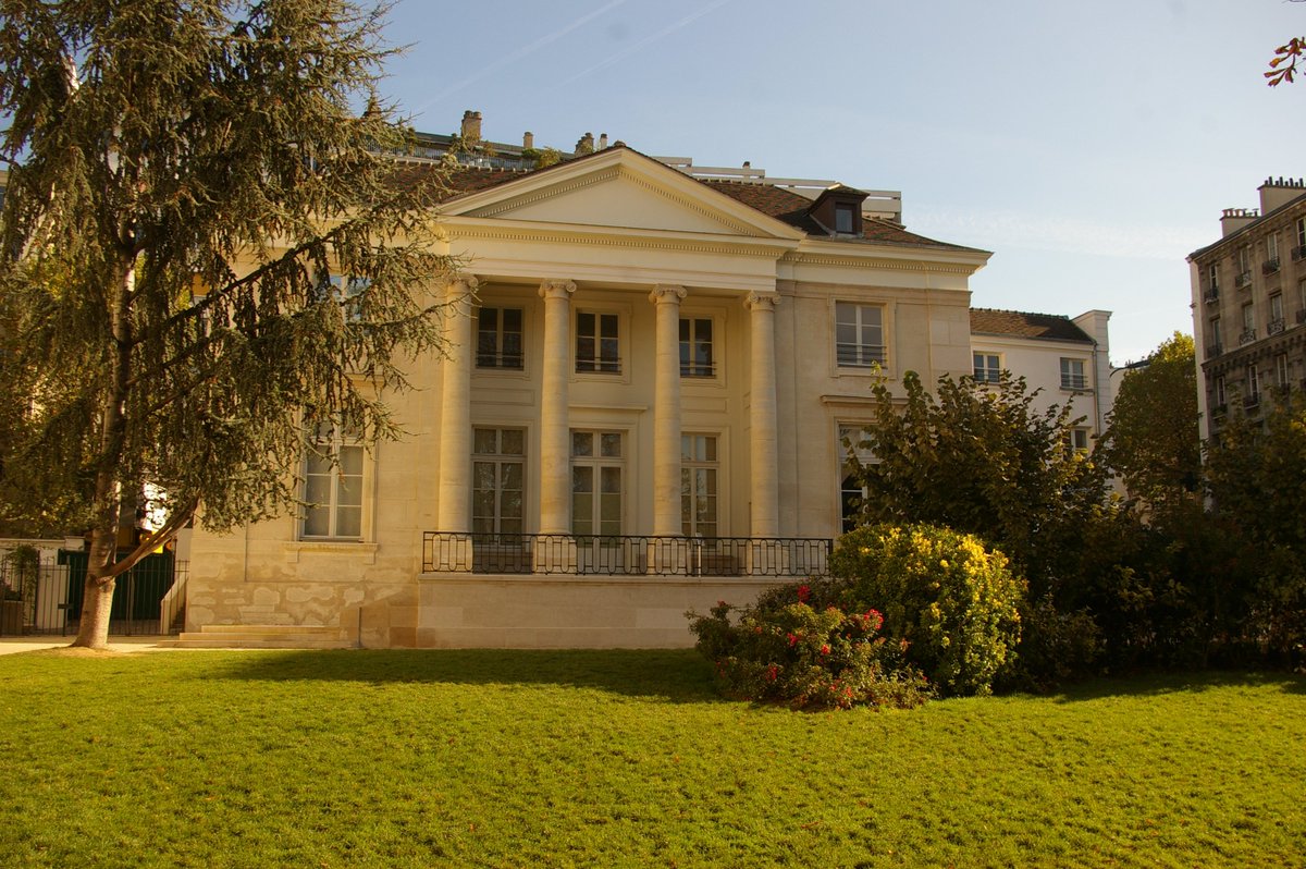 La nouvelle saison 2019/2020 du #PavillonCarrédeBaudouin est lancée! Toute en gratuité!
3 expositions et 52 conférences passionnantes et diversifiées marqueront cette saison, accessible à toutes et tous.
ow.ly/ziCN101Mggt
@NathalieMaquoi