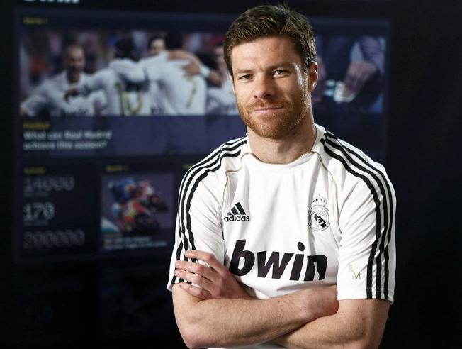 mundodeportivo's tweet image. 👀 Si tuvieras que elegir a uno para entrenar al Real Madrid...

🔁 Mourinho
❤️ Xabi Alonso