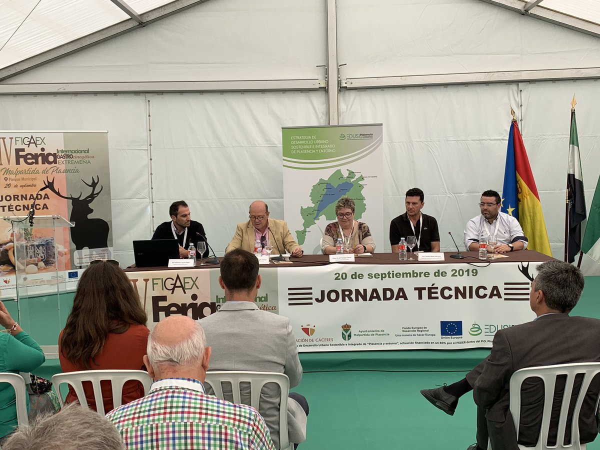 Olivier Brasero y Sebastián Negro nos exponen el caso de éxito de <a href="/CarnicasDibe/">Carnicas Dibe</a> un ejemplo de innovación en el sector cárnico de caza, apostando por carne saludable. En la Jornada Técnica #FIGAEX2019 <a href="/DiputacionCC/">DiputacionCC</a> <a href="/Turismo_DipCC/">Turismo Provincia Cáceres</a>