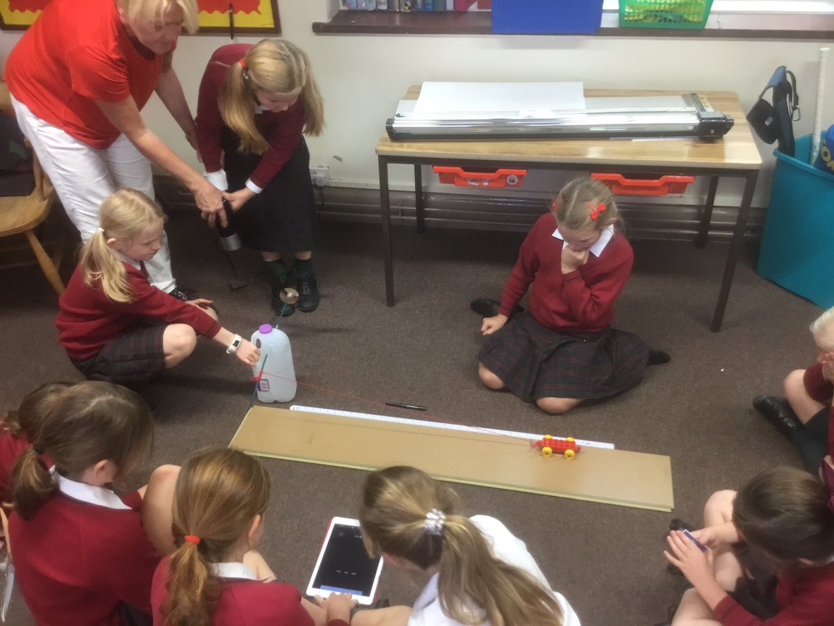RedmaidsJuniors's tweet image. Year 4 are, fittingly, learning about renewable energy today,by building turbines out of recycled junk, to study how winds work and the possible impact of global temperature rises on extreme weather. #savetheplanet #climateaware #girlsinSTEM