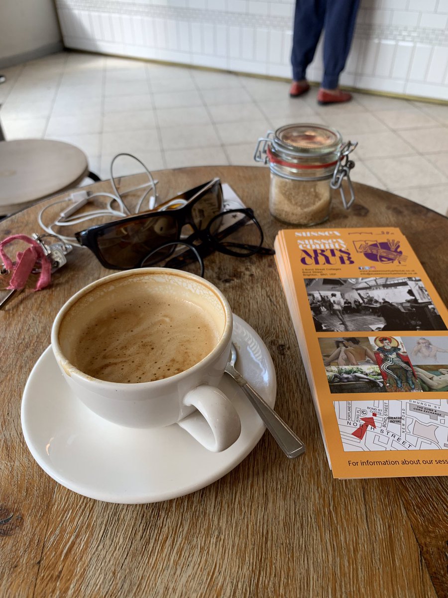 LifeDrawArtClub's tweet photo. Watch out for our flyers popping up all over town in cafes and pubs etc. On the back they have all the info you need to know about all our sessions over the week. Pick one up near you now :) ✍🏻🎨 #drawingsessions #sussexcountyartsclub #brightondrawing #brighton #dropindrawing https://t.co/jitEm6QP4p
