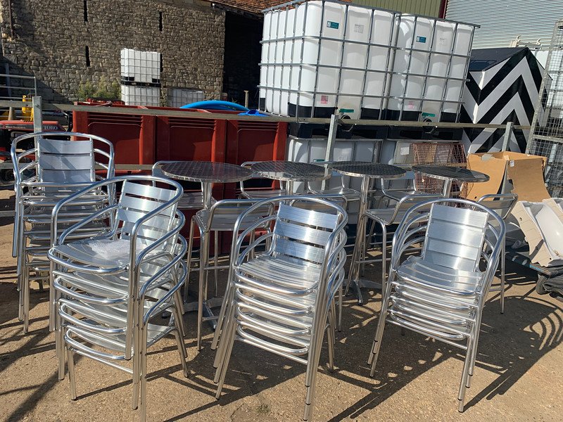 Anybody after some aluminium chairs and tall tables for their #clubhouse ? <a href="/seabee41/">Chris Birch</a> is at an auction tomorrow for these. If interested he can bid for you. <a href="/EnglandHockey/">England Hockey</a>