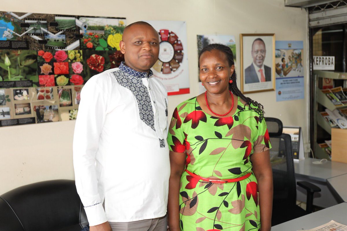 MakeItKenya's tweet photo. #FashionFridayKE team #KEPROBA https://t.co/dgQ0h5MHP7