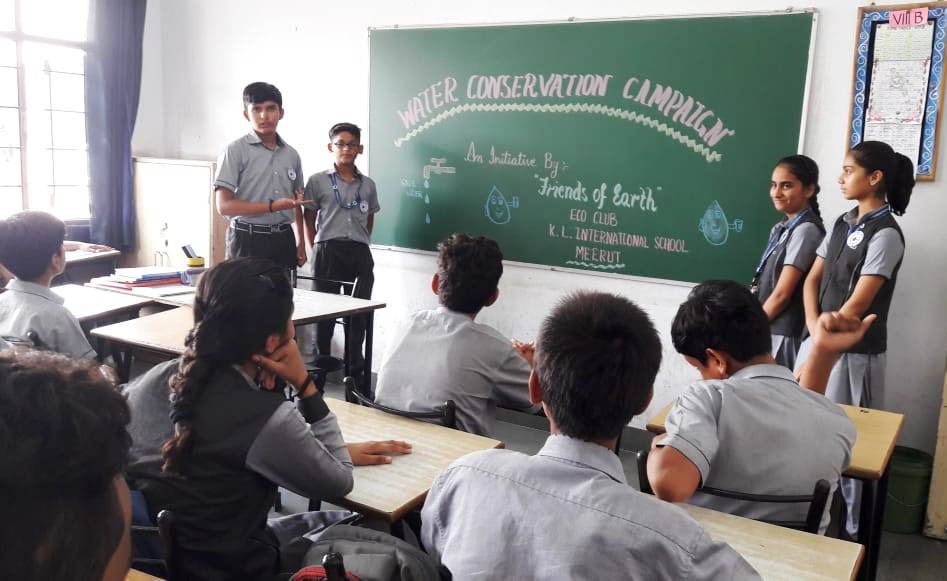 k_meerut's tweet photo. @MinOfJalShakti # https://t.co/f1O0OOLZ8B School Meerut -Mass Awareness Activities to Save Water # Say no to Plastic# for Saving Future.Let’s join hands and make concerted efforts to save water for our future generations# Swachh Bharat https://t.co/AHlFfhEY8Z